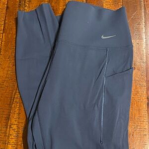 Nike Large Navy Blue leggings